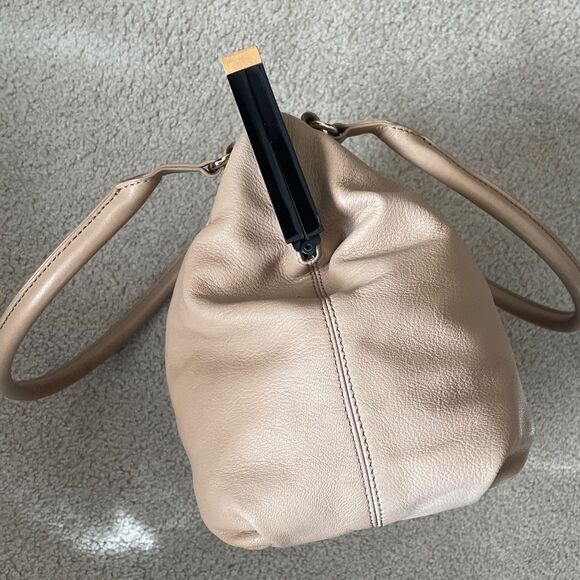 Kate Spade RARE Bixby bag. This bag is rare in this great of shape! - Picture 4 of 13